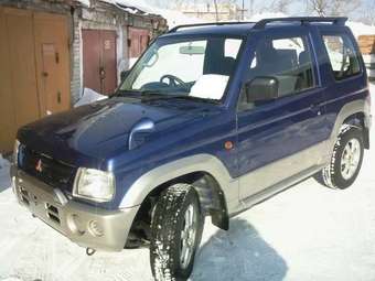 1998 Mitsubishi Pajero Mini Pictures