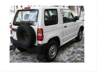 1998 Mitsubishi Pajero Mini Photos