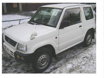 1998 Mitsubishi Pajero Mini Photos