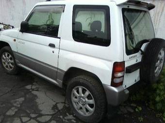 1998 Mitsubishi Pajero Mini Photos