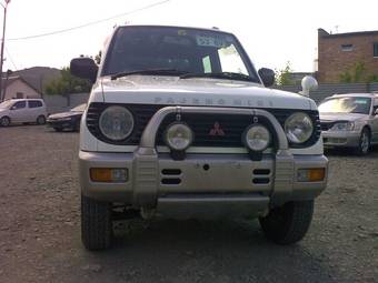 1998 Mitsubishi Pajero Mini Photos