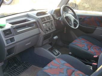 1998 Mitsubishi Pajero Mini Photos