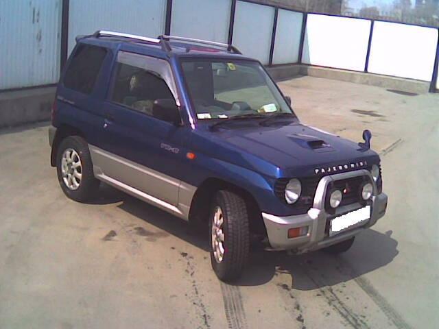 1998 Mitsubishi Pajero Mini