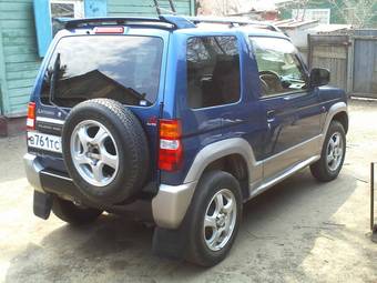 1998 Mitsubishi Pajero Mini Pictures