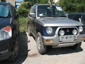 1998 Mitsubishi Pajero Mini Pictures