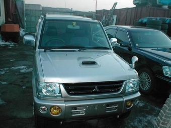 1999 Mitsubishi Pajero Mini