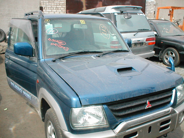 1999 Mitsubishi Pajero Mini