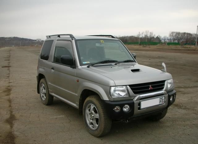 1999 Mitsubishi Pajero Mini