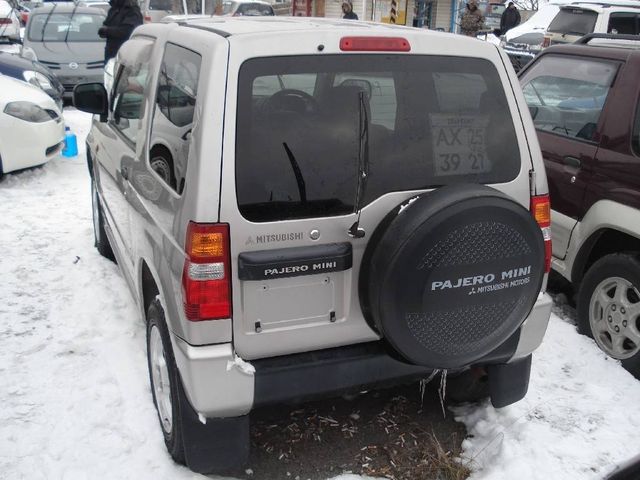 1999 Mitsubishi Pajero Mini