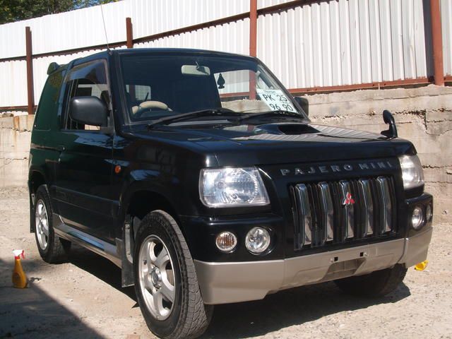 1999 Mitsubishi Pajero Mini