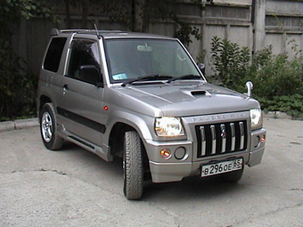 1999 Mitsubishi Pajero Mini