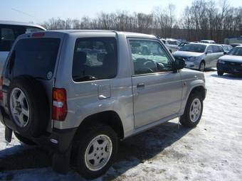 1999 Mitsubishi Pajero Mini Images