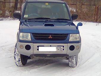 1999 Mitsubishi Pajero Mini Pics