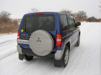 1999 Mitsubishi Pajero Mini Pictures