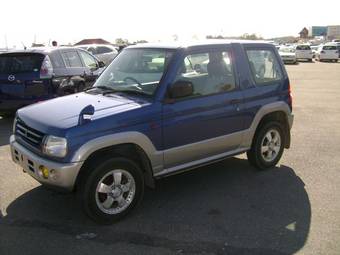 1999 Mitsubishi Pajero Mini Photos