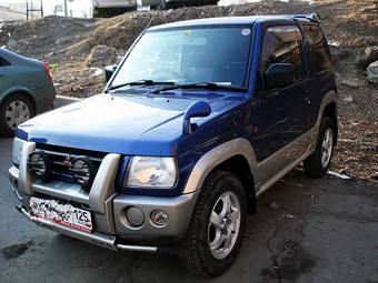 1999 Mitsubishi Pajero Mini Photos