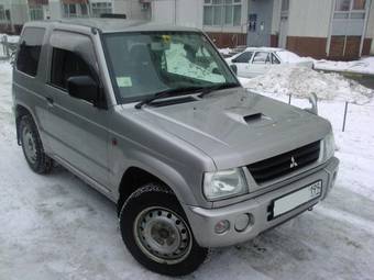 1999 Mitsubishi Pajero Mini Photos