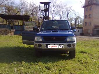 1999 Mitsubishi Pajero Mini Pictures