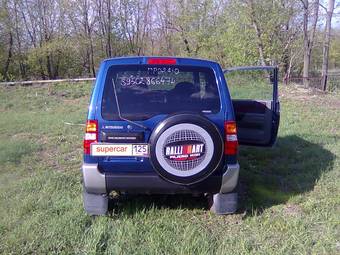 1999 Mitsubishi Pajero Mini Photos
