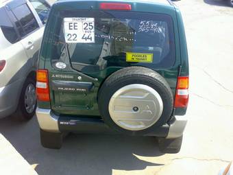 1999 Mitsubishi Pajero Mini Photos