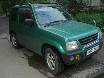 1999 Mitsubishi Pajero Mini Photos