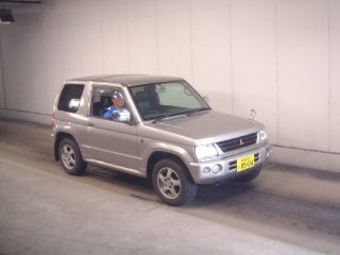 2000 Mitsubishi Pajero Mini