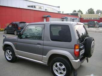 2000 Mitsubishi Pajero Mini