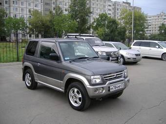 2000 Mitsubishi Pajero Mini