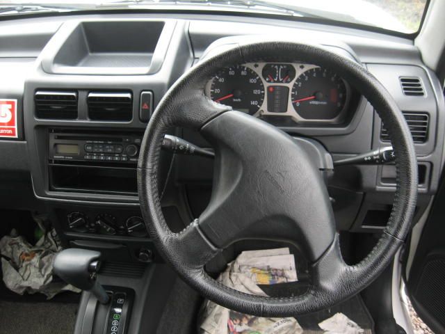 2001 Mitsubishi Pajero Mini