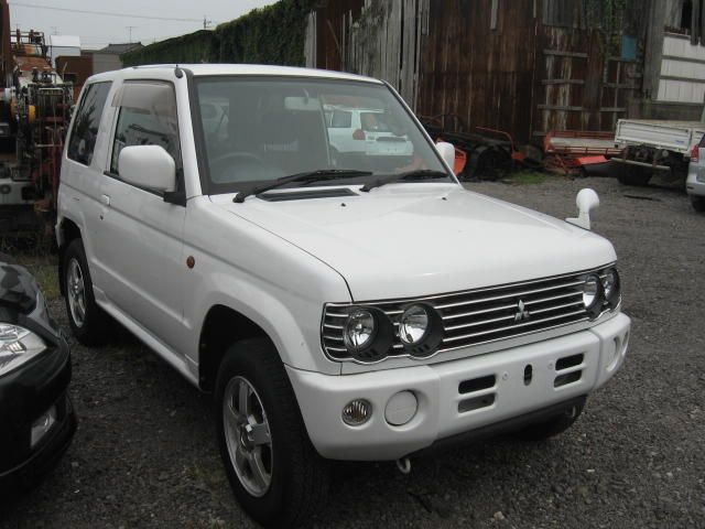 2001 Mitsubishi Pajero Mini