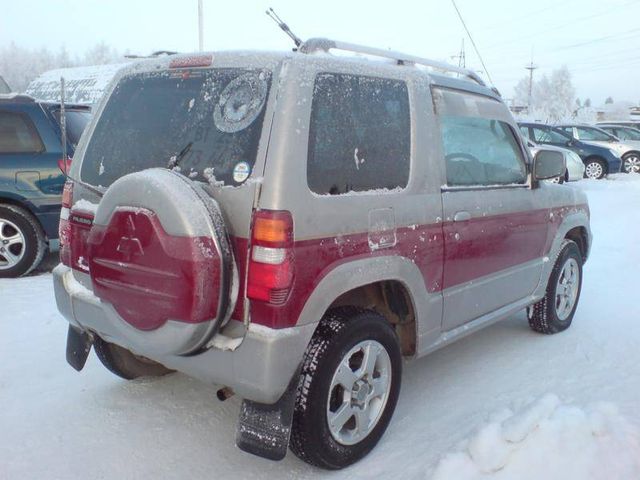 2001 Mitsubishi Pajero Mini