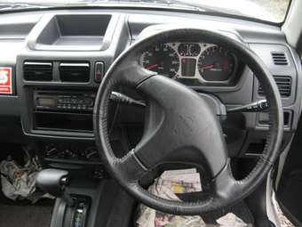 2001 Mitsubishi Pajero Mini Pics