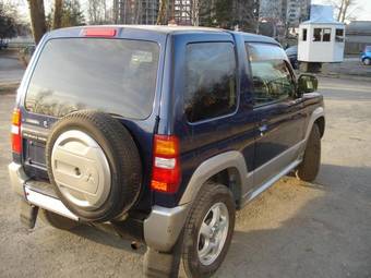 2001 Mitsubishi Pajero Mini Images
