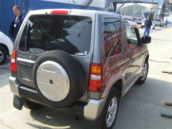 2001 Mitsubishi Pajero Mini Pictures