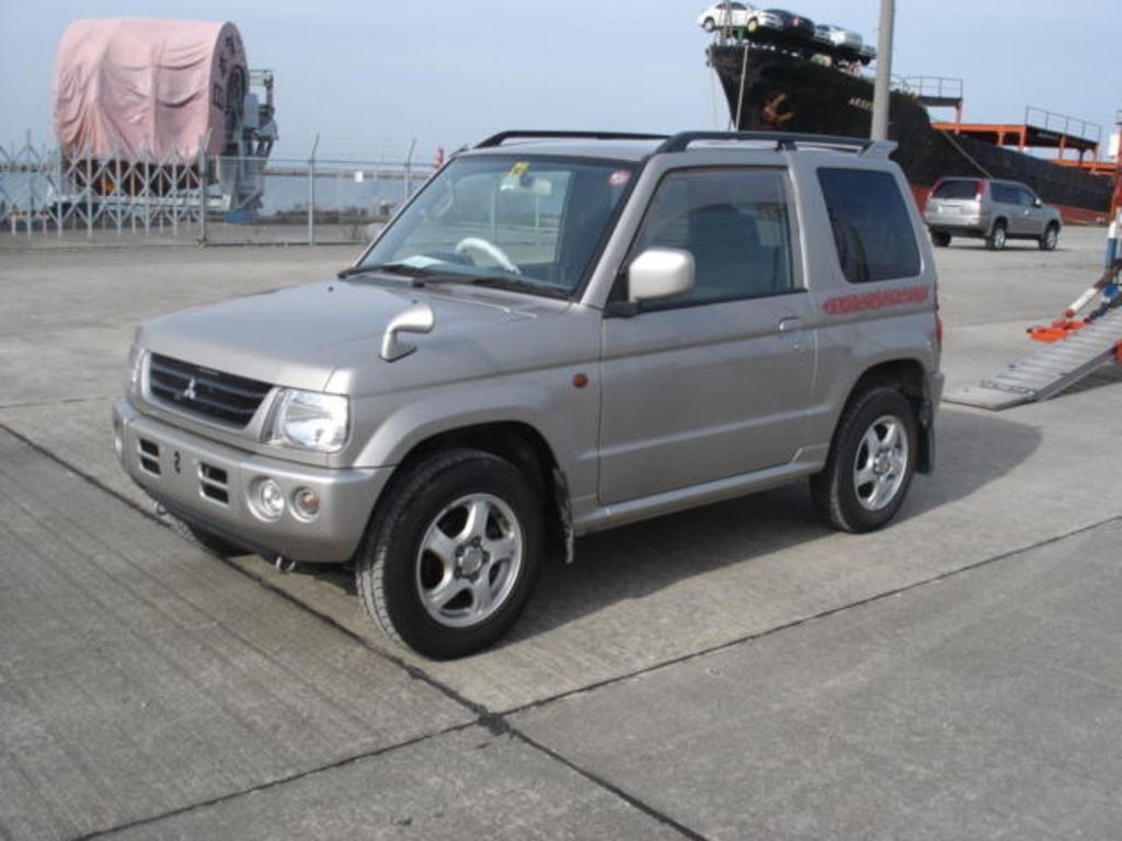 2002 Mitsubishi Pajero Mini