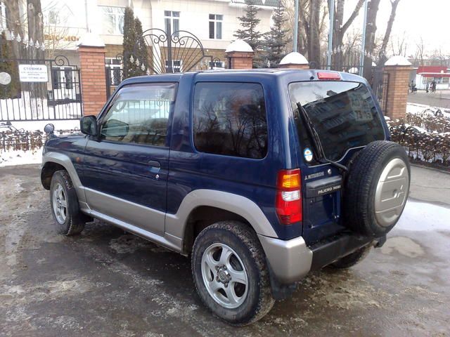 2002 Mitsubishi Pajero Mini