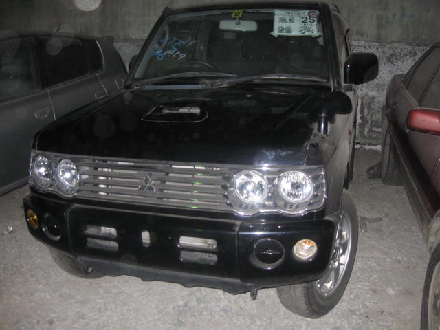 2002 Mitsubishi Pajero Mini