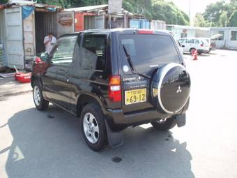 2002 Mitsubishi Pajero Mini Photos