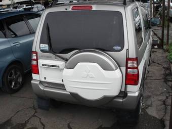 2002 Mitsubishi Pajero Mini Photos