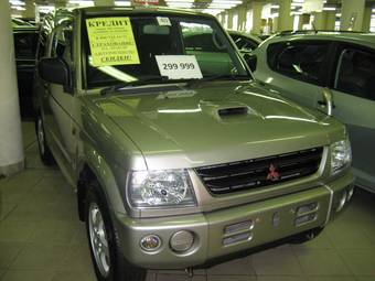 2002 Mitsubishi Pajero Mini