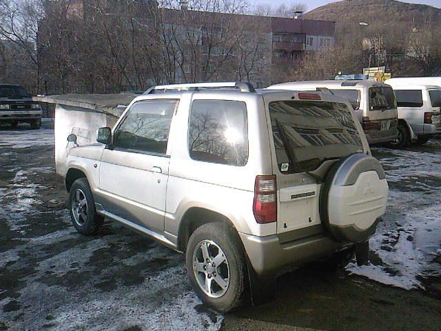 2003 Mitsubishi Pajero Mini