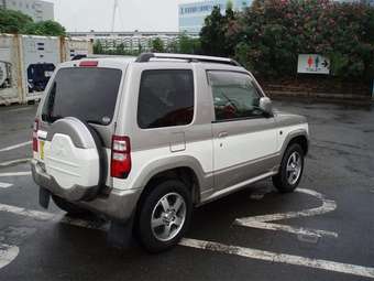 2003 Mitsubishi Pajero Mini Pics