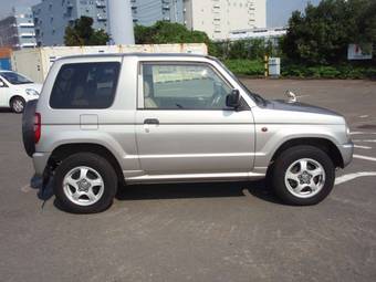 2003 Mitsubishi Pajero Mini Pictures