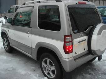 2003 Mitsubishi Pajero Mini Images