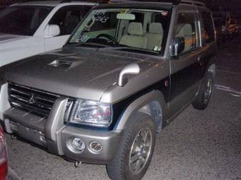2003 Mitsubishi Pajero Mini Pictures