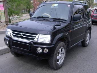 2003 Mitsubishi Pajero Mini Pics