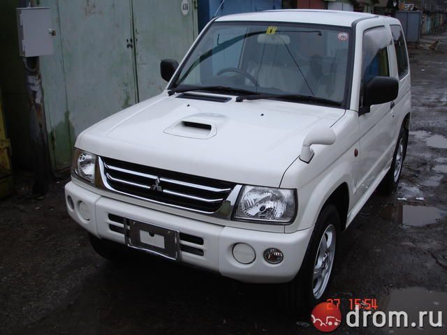 2004 Mitsubishi Pajero Mini