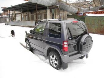 2005 Mitsubishi Pajero Mini Pics