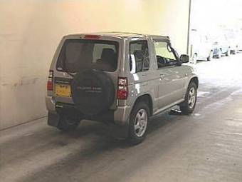 2005 Mitsubishi Pajero Mini Pictures