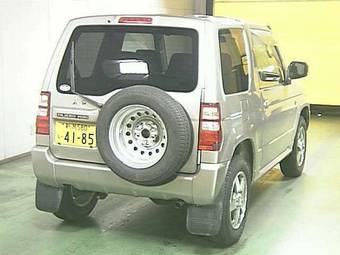 2005 Mitsubishi Pajero Mini Pictures